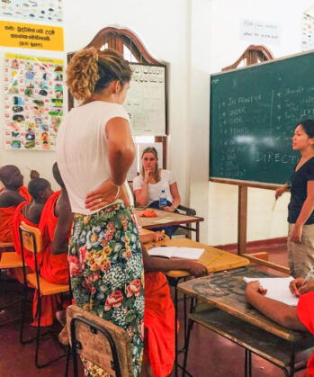 Volontäre im Klosterprojekt Sri Lanka
