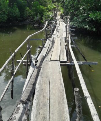Bridge on a lake on Palawan island
