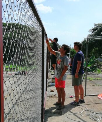 Volontäre im Bauprojekt Costa Rica